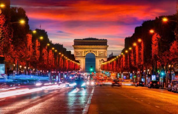 Miromesnil Champs Elysees * Parijs
